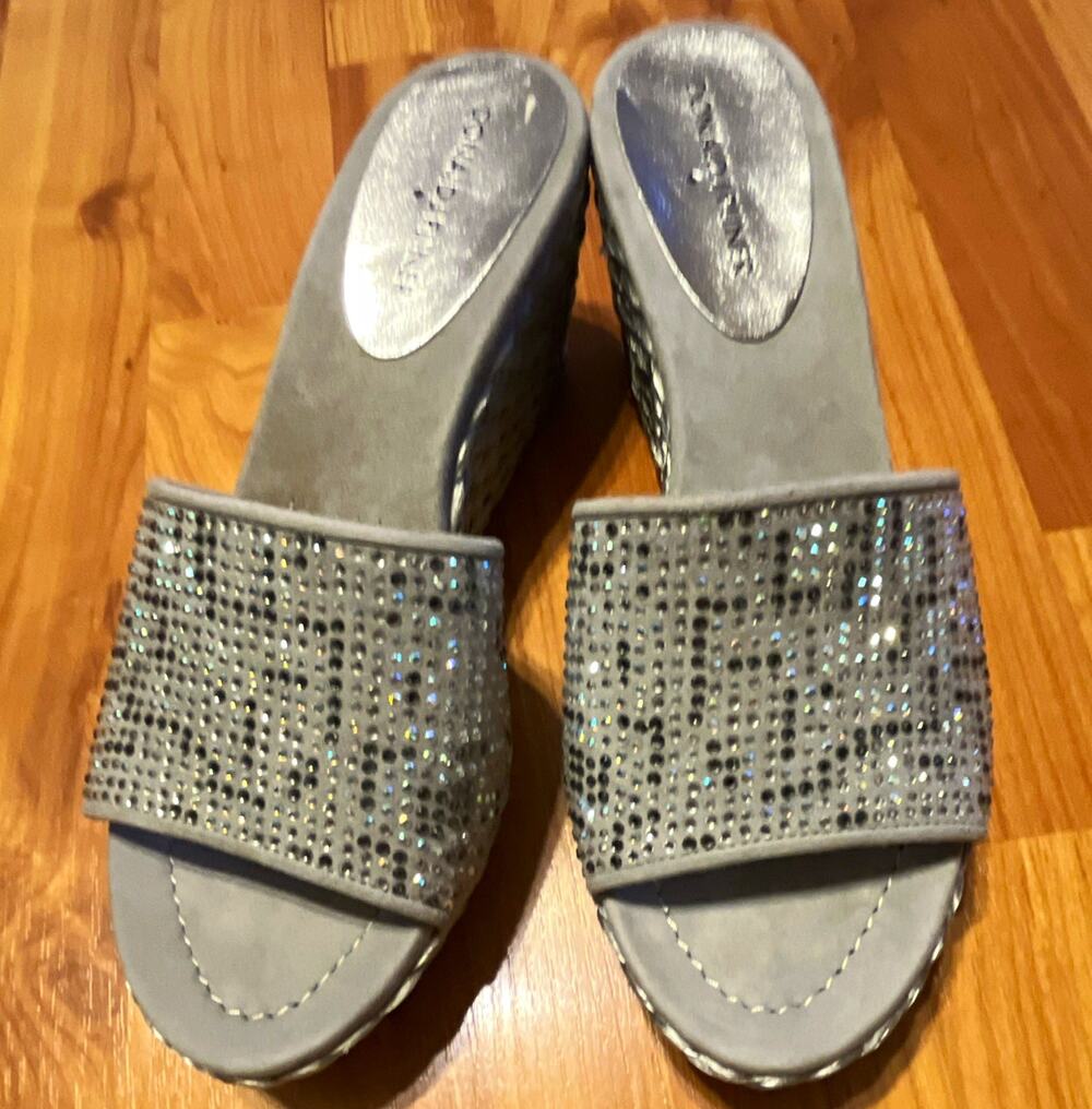 Donald J Pliner Women’s Silver Leather Rhinestone Wedge Slide Sandals 8M